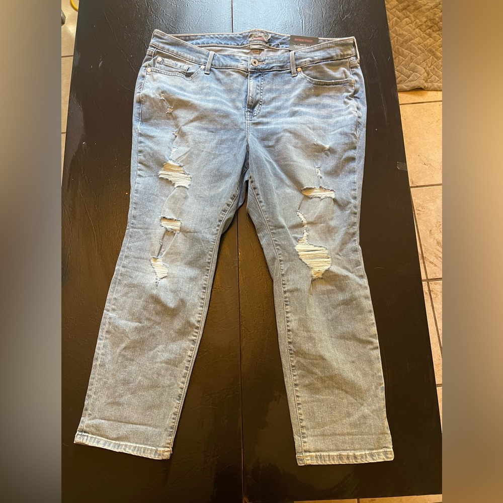 Torrid Boyfriend Straight Jeans NWT